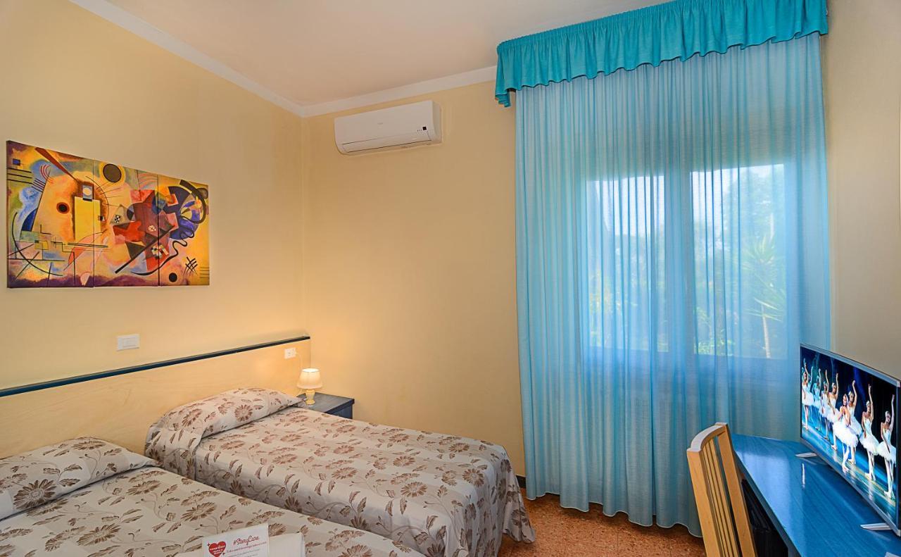 Hotel Storyville Business & Holiday Cinquale Exterior foto